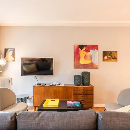 Apartment Luxury Flat With Balcony - 6 Guests - Near Metro *