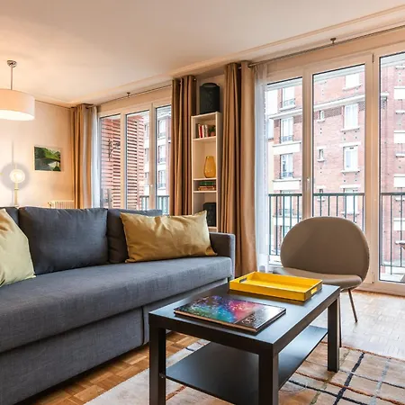 Luxury Flat With Balcony - 6 Guests - Near Metro Apartment Paris