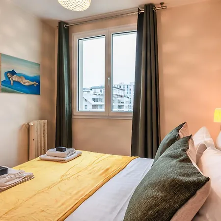 Apartment Luxury Flat With Balcony - 6 Guests - Near Metro Paris