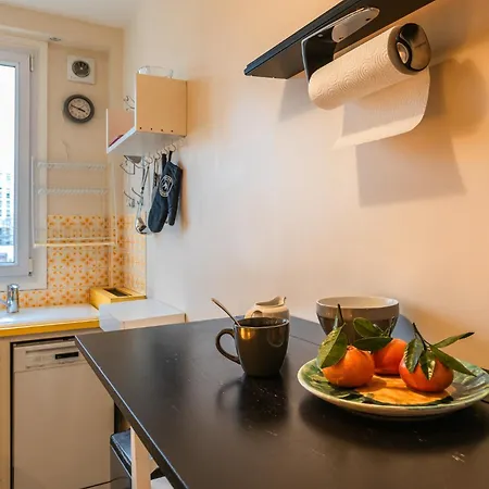Luxury Flat With Balcony - 6 Guests - Near Metro Paris
